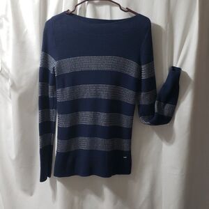 Tommy Hilfiger. EUC. Boatneck Long Sleeved Sweater.  Size S.